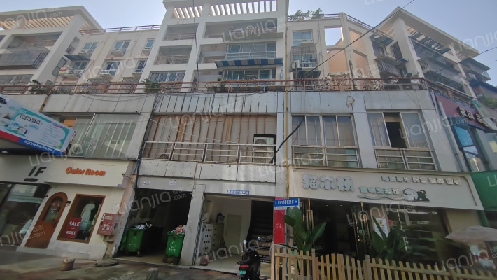 缤纷广场外景图