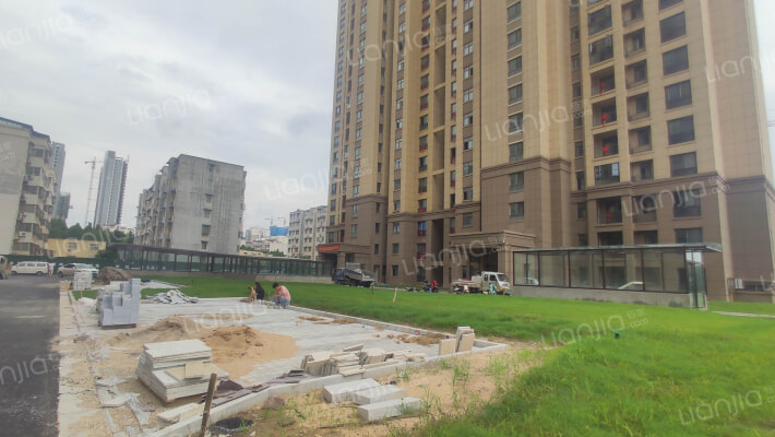 骏景溪悦外景图