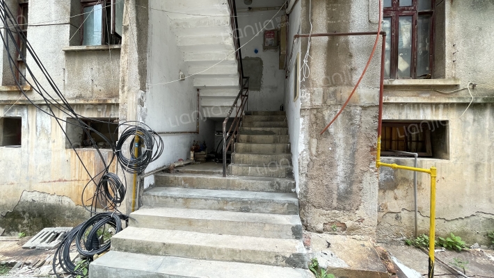 柴油机厂宿舍外景图