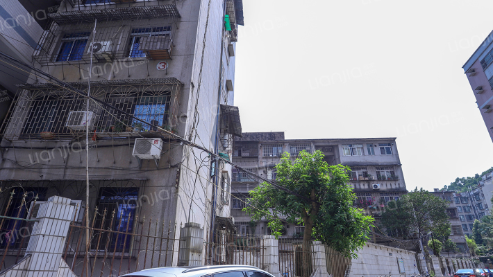 省地震局宿舍外景图