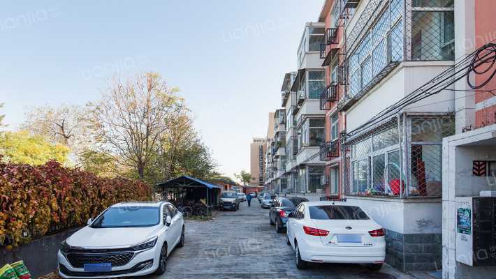 经委宿舍楼外景图