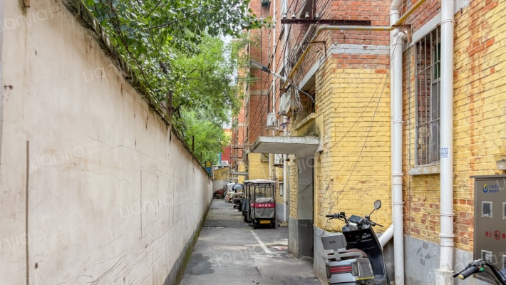 育红巷西园宾馆家属院外景图