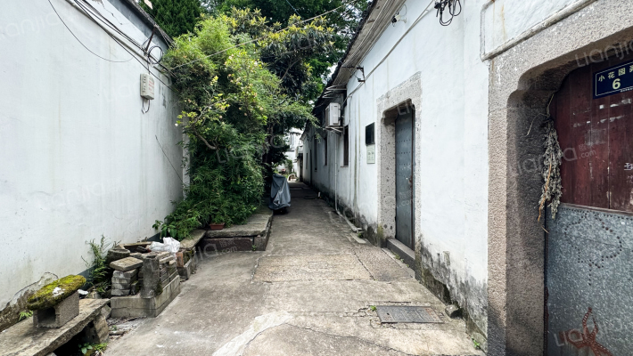 小花园弄外景图