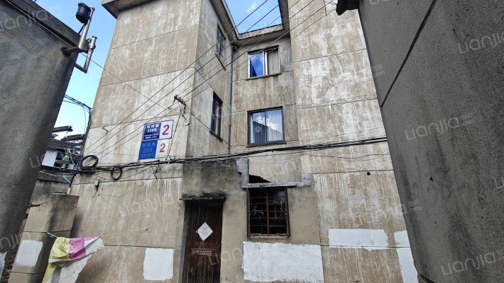 汾湖镇新村路228号外景图