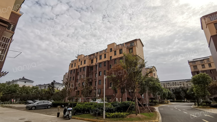 凯洪家园C区外景图