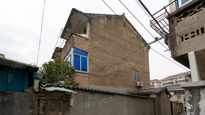 卫生局宿舍外景图