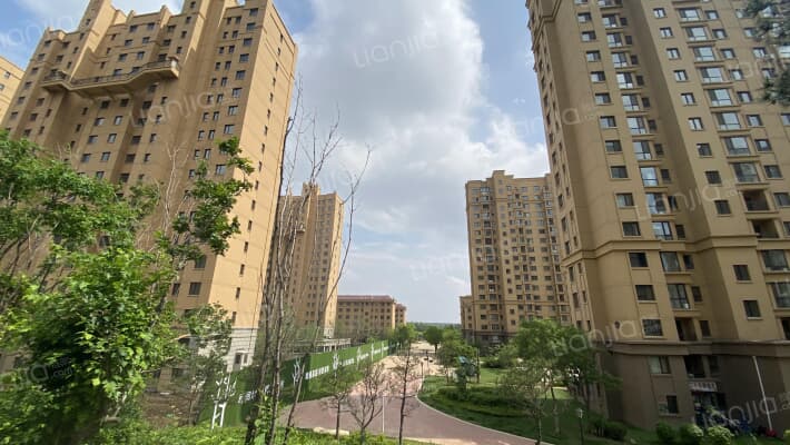 雨润中央宫园外景图