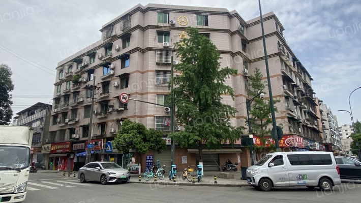 长运大院外景图