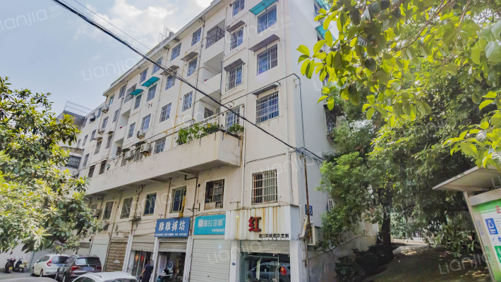 解放3号楼外景图