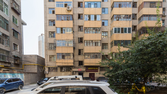 省进出口贸易公司家属院外景图