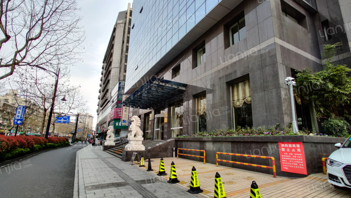 金湖大厦外景图