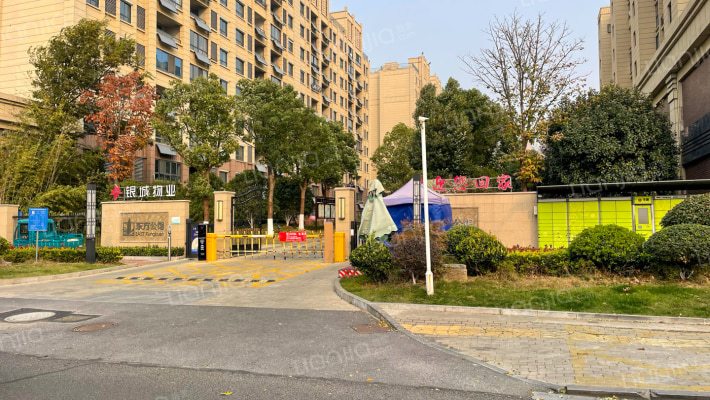 东方公馆外景图