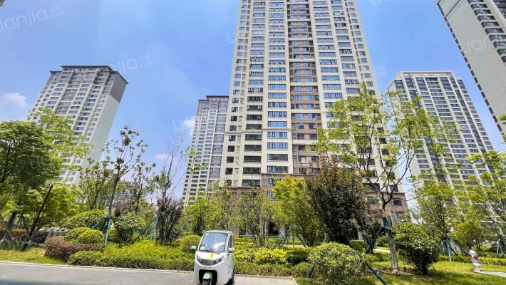 吾悦华府C区外景图