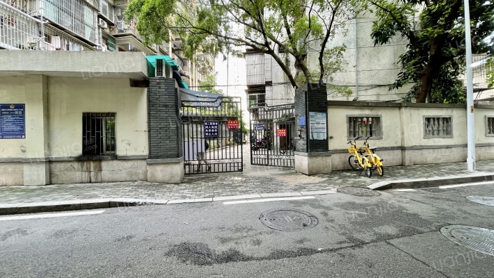 省二人民医院宿舍外景图