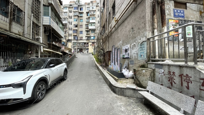 狮峰路104号外景图