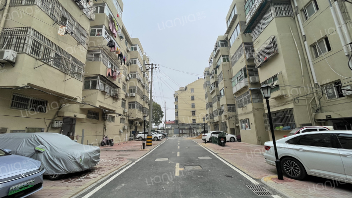 市猪鬃厂职工住宅外景图