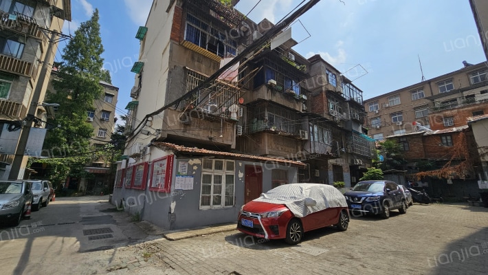 车站前路50-51号外景图