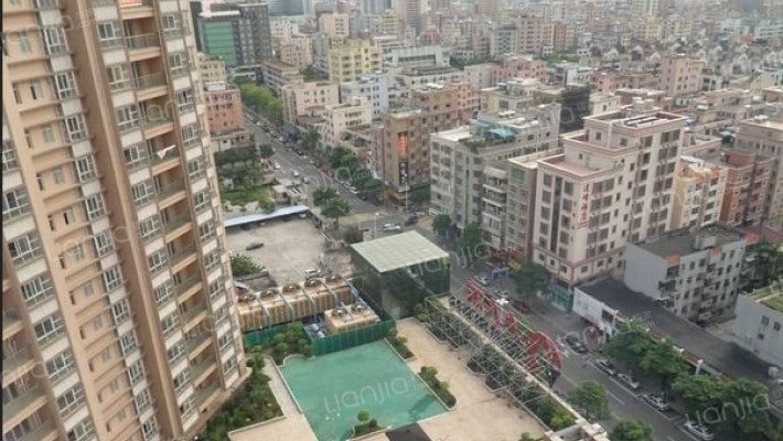 莲峰广场外景图