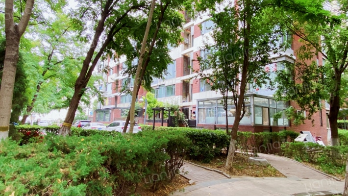 金地格林世界橡树苑A区外景图