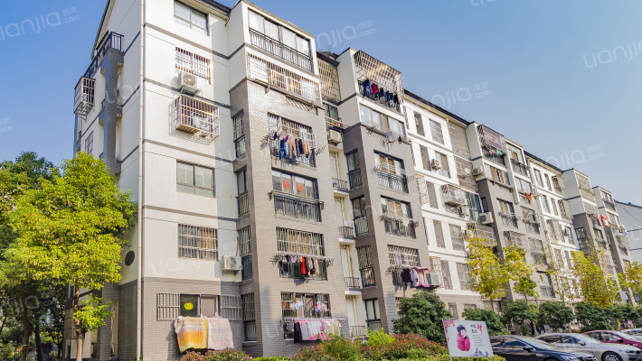 荷湖星城外景图