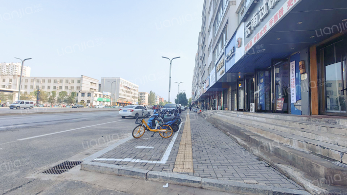 4370厂拐角楼外景图