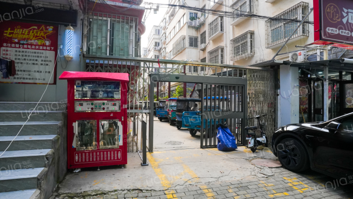 超越小区外景图