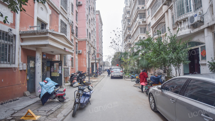 郑州鸿鑫公寓外景图