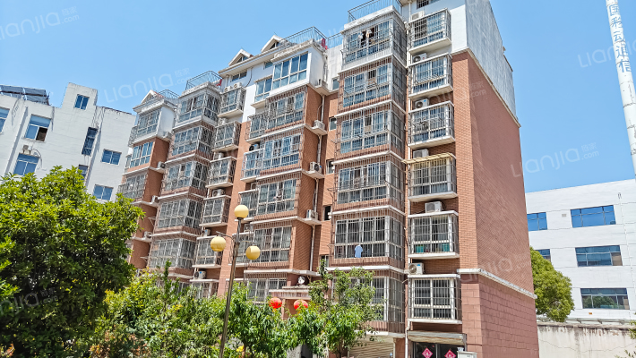 东和花园外景图