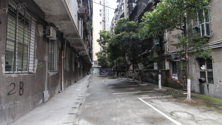 鄂州市一医院宿舍外景图