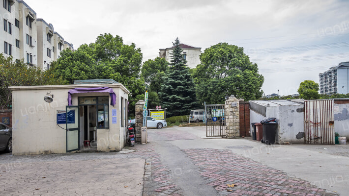 青龙公寓外景图