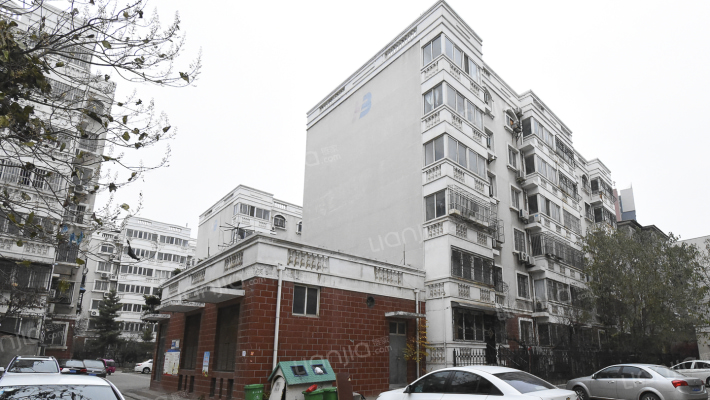 鸿宝新村外景图