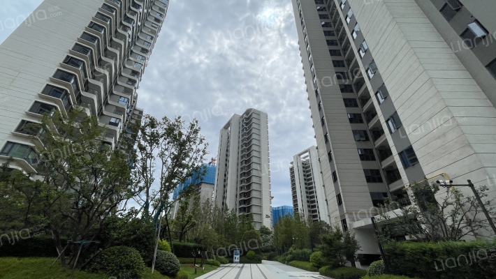 三一云湖外景图