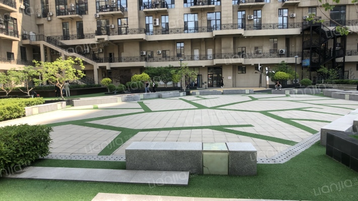 中恒广场外景图