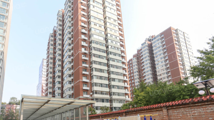 延静里中街外景图