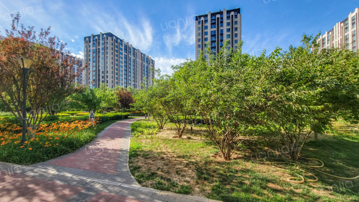 东亚尚品台湖外景图