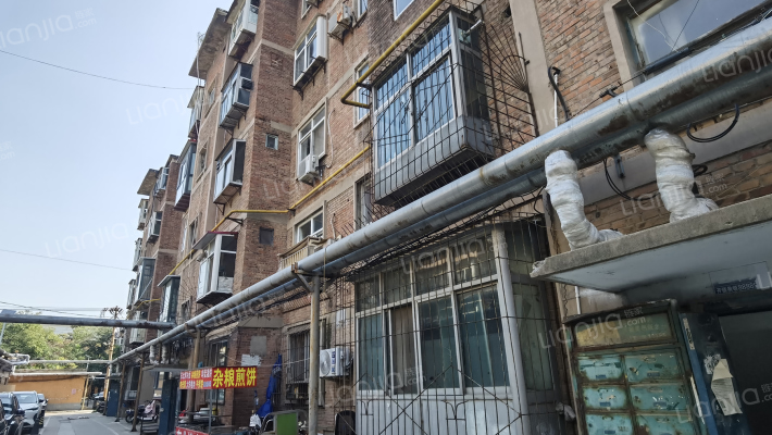 市交通局宿舍楼外景图