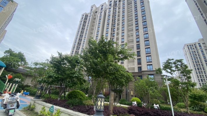 碧桂园翡翠之光外景图