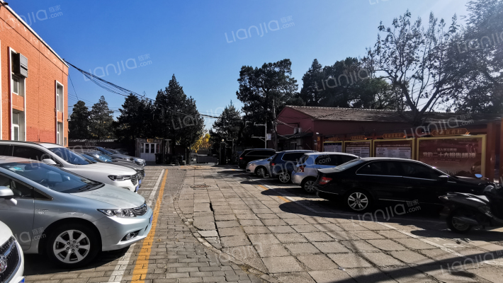 红旗村六号院外景图