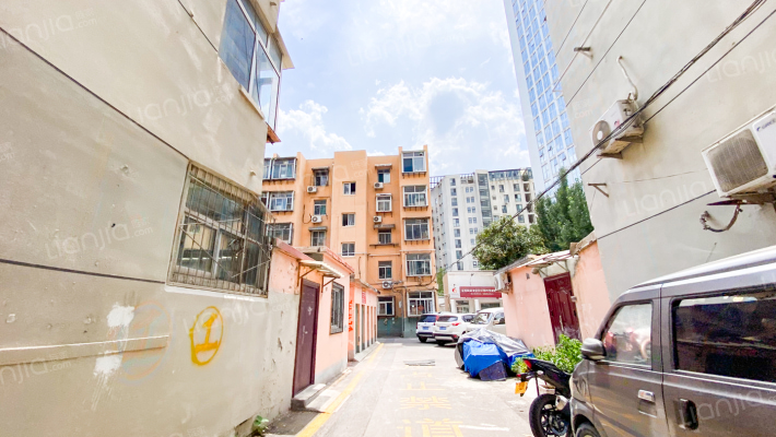 华龙路1052号外景图