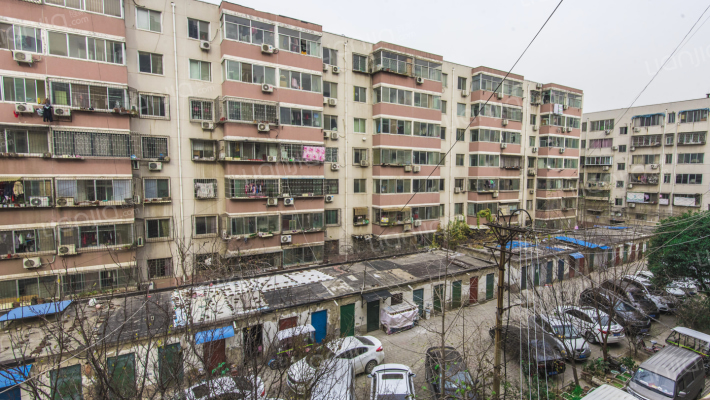 长兴路13号院外景图