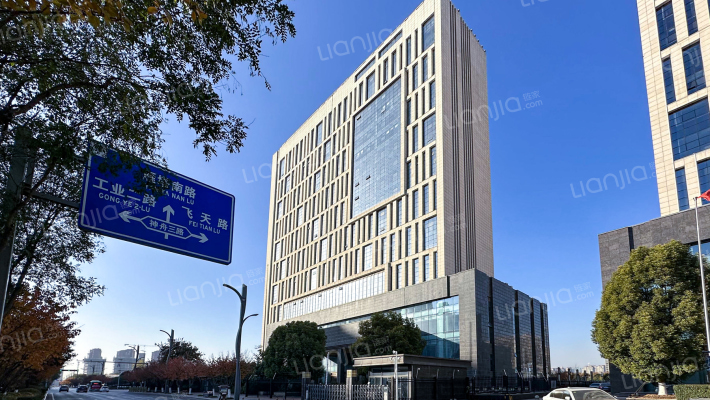 航投财富大厦外景图