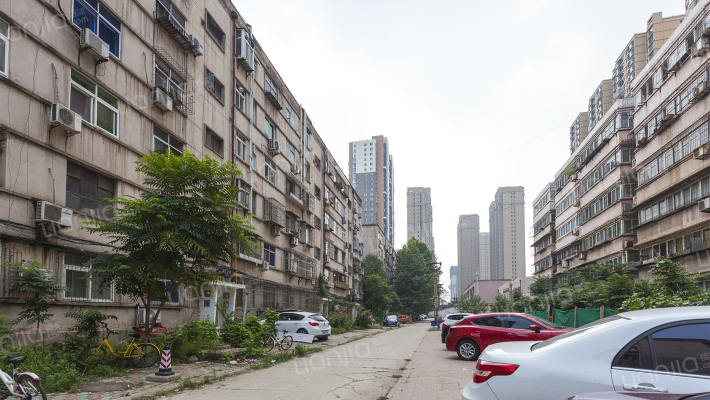 中建二局四公司家属楼外景图