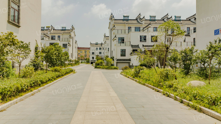 福晟庭院外景图