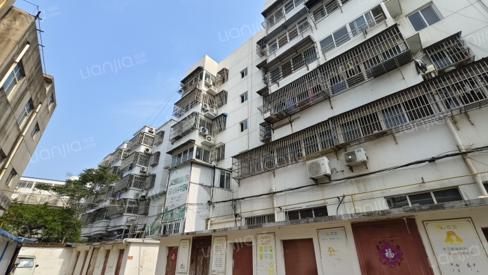 邳州市物价局宿舍外景图