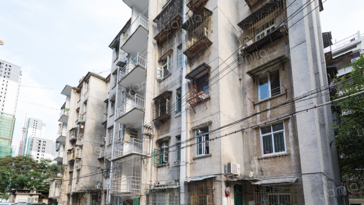 航专宿舍外景图