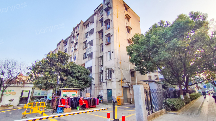 安乐路212号市府宿舍外景图