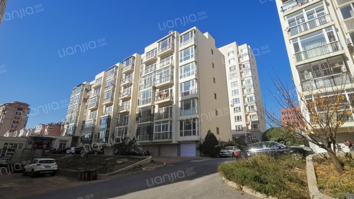 长城小镇外景图