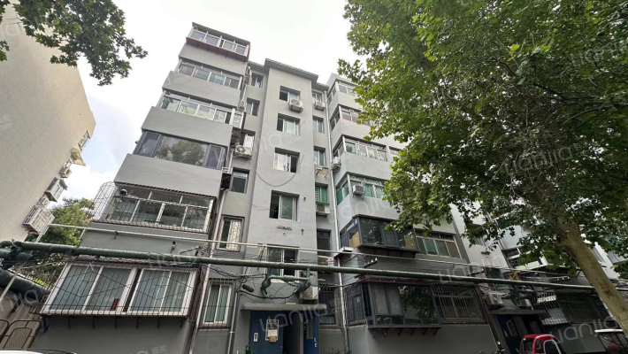 经七路518号外景图