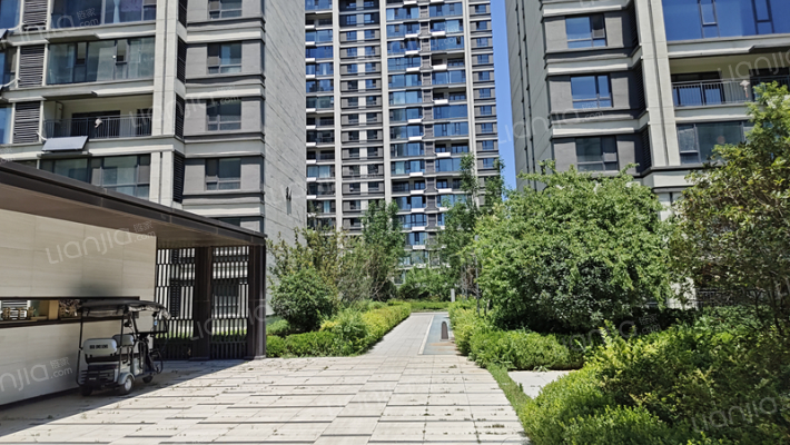 泰华大厦外景图