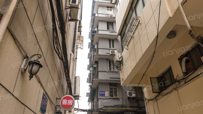 解放路213号外景图